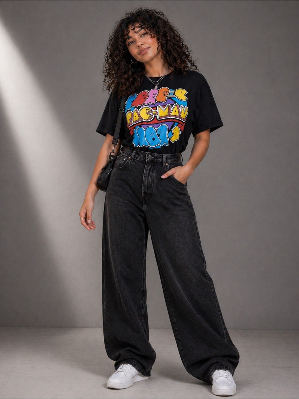 Vintage Style Pac-Man Graphic Tee – Size L | Retro Arcade Gamer Shirt